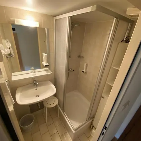 Gasthof-pension Alt Kirchheim Guest house *