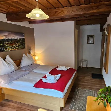 Gasthof-pension Alt Kirchheim בית הארחה באד קליניקירשהיים