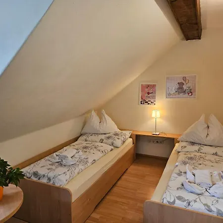 Gasthof-pension Alt Kirchheim *