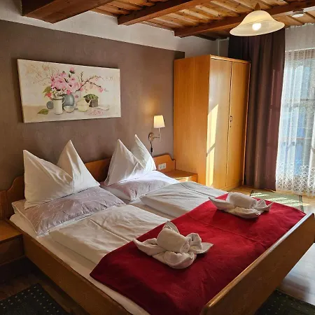 Guest house Gasthof-pension Alt Kirchheim Bad Kleinkirchheim