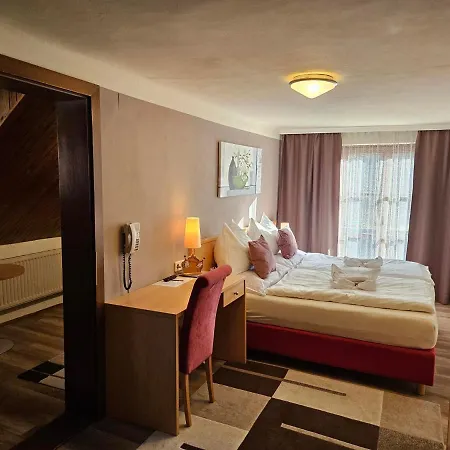 Gasthof-pension Alt Kirchheim