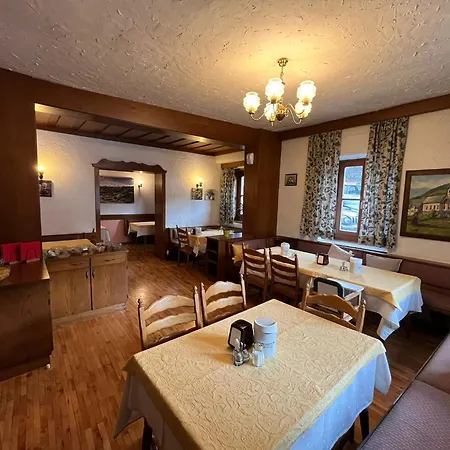 Gasthof-pension Alt Kirchheim באד קליניקירשהיים