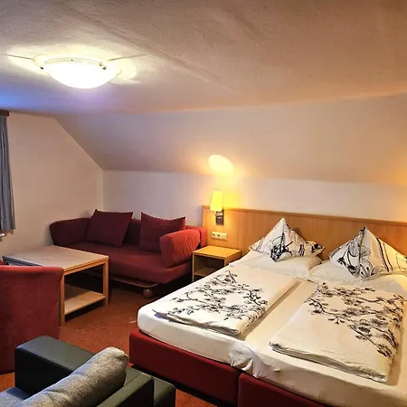 Gasthof-pension Alt Kirchheim בית הארחה