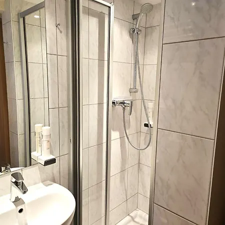 Gasthof-pension Alt Kirchheim באד קליניקירשהיים