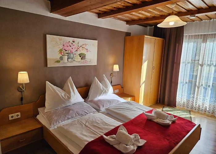 Gasthof-pension Alt Kirchheim