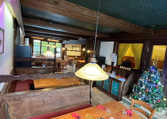 Gasthof-pension Alt Kirchheim בית הארחה